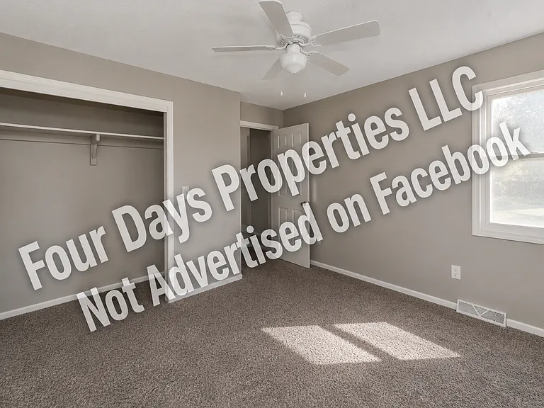 3401 SW 44th Pl — Photo 9