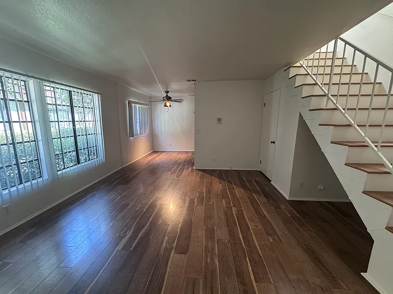 5729 Hazeltine Ave #2 — Photo 4