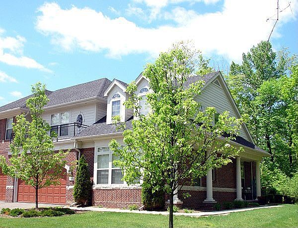 1st image of 7118 Gateway Dr #1