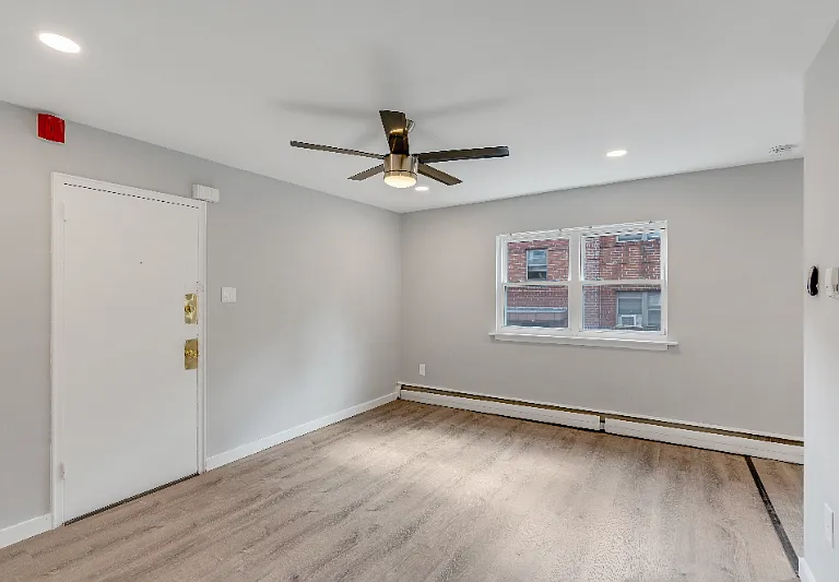 908 E Cliveden St #D41 — Photo 6