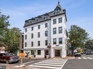 3223 M St NW, Washington, DC 20007