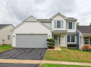 998 Fox Chase Dr, Round Lake Beach, IL