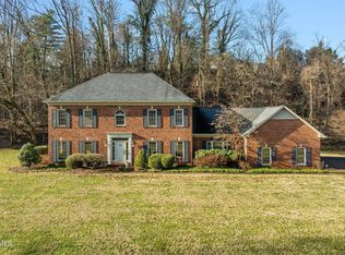 1221 Radcliffe Ave, Kingsport, TN 37664