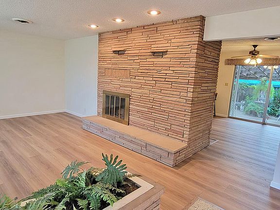 4th image of 545 Loma Vista Dr