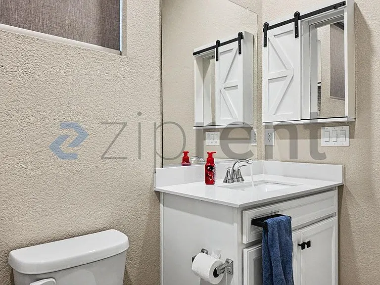 2272 Borealis Cir — Photo 45