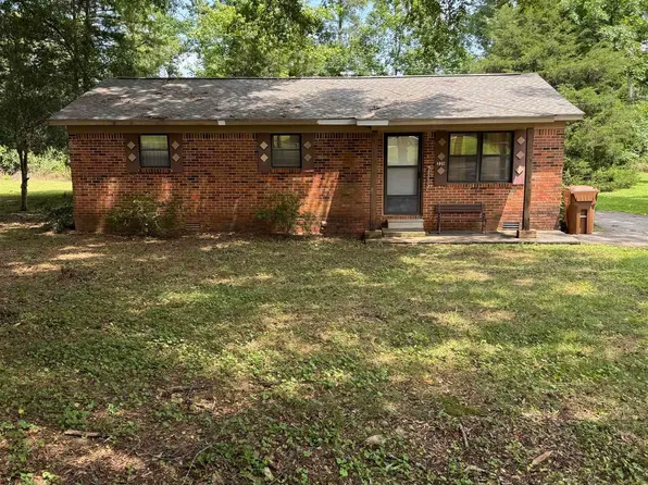 220 Livingston Ln, Moulton, AL 35650