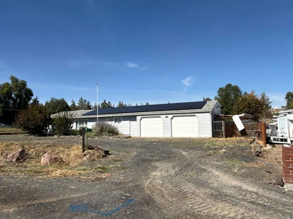 1048 SW Colfax Ln, Madras, OR 97741