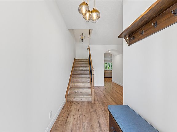 5th image of 15672 ITALIAN CYPRESS Way