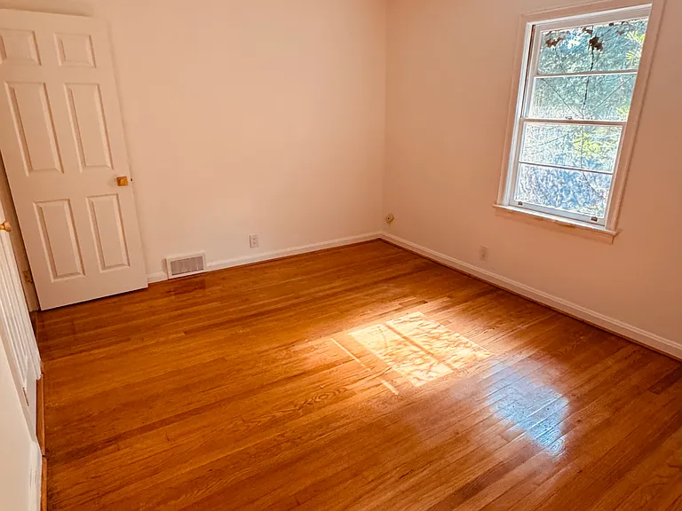 1183 Gail Dr — Photo 1