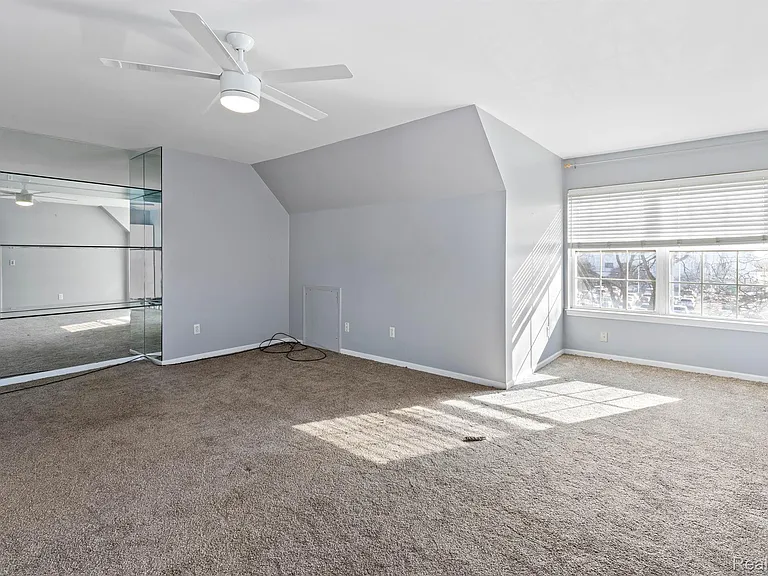 890 Lothrop Rd — Photo 16