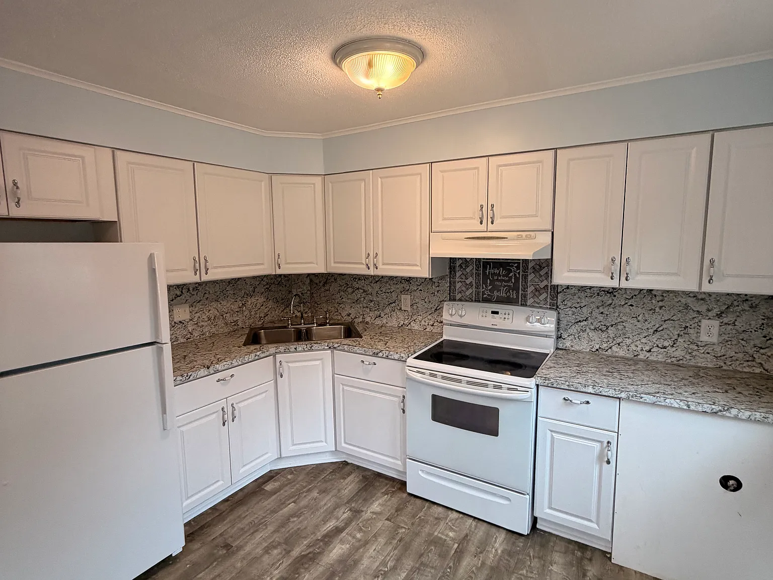 2 bed, 800 sqft, $1,550 — Photo 3