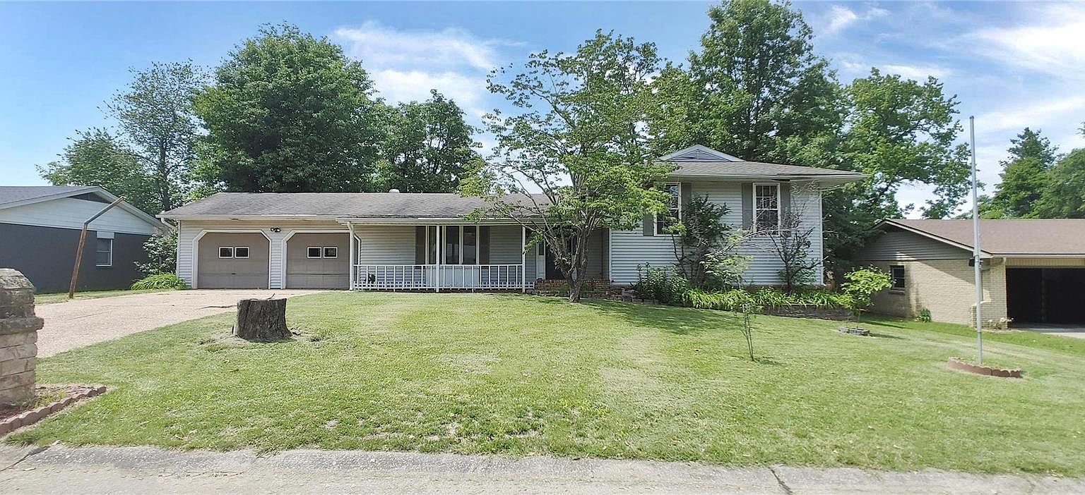 1811 Sherwood Dr, Cape Girardeau, MO 63701 MLS 23028682 Zillow