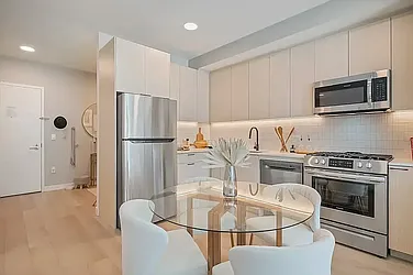 Rented by Living New York