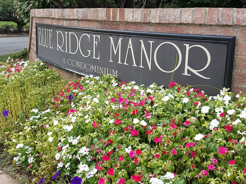 Highly desirable Blue Ridge Manor in Fair Lawn, NJ