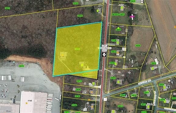 2nd image of 1140 S State Highway 16 Business Hwy