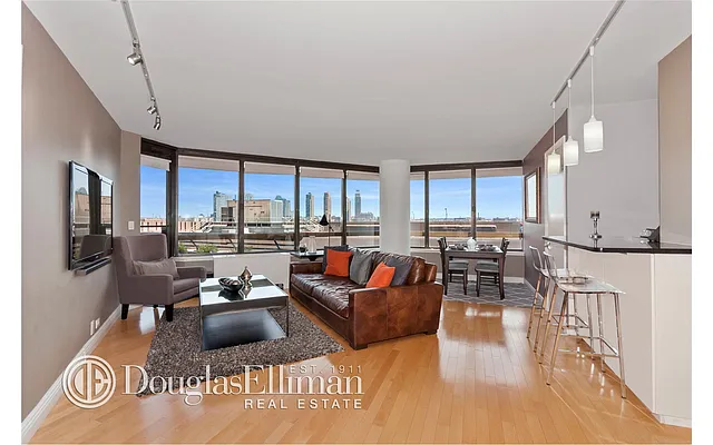 Rented by Douglas Elliman | media 17
