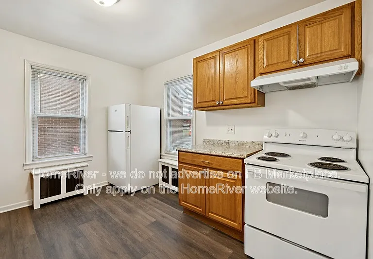 289 Hilton Ave — Photo 5