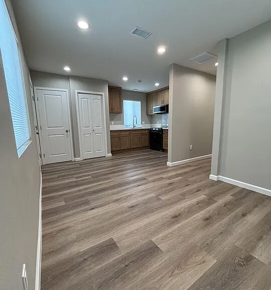 231 S Waldo Ave #B — Photo 2