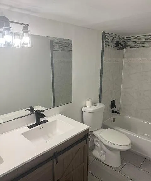 724 Springdale Cir — Photo 5