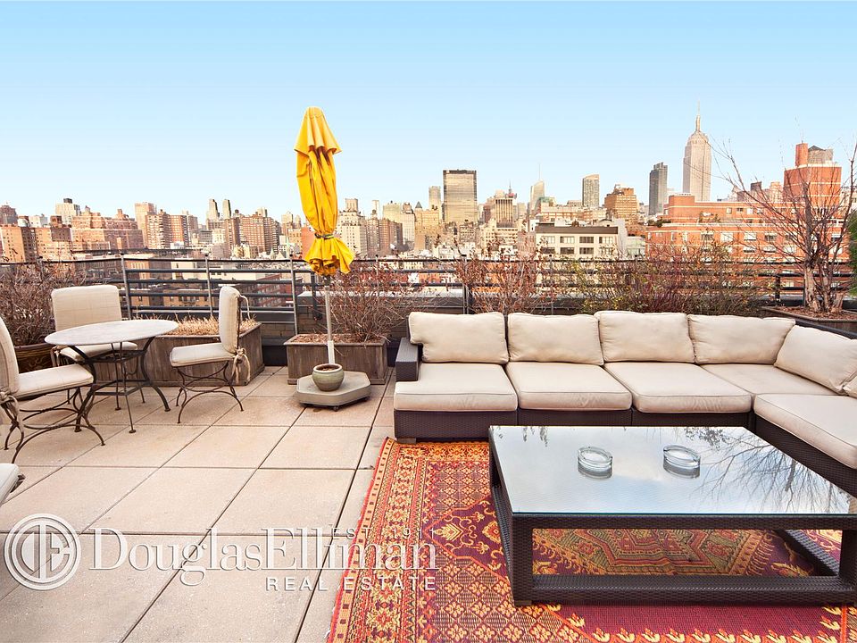 1st image of 257-265 W 17th St