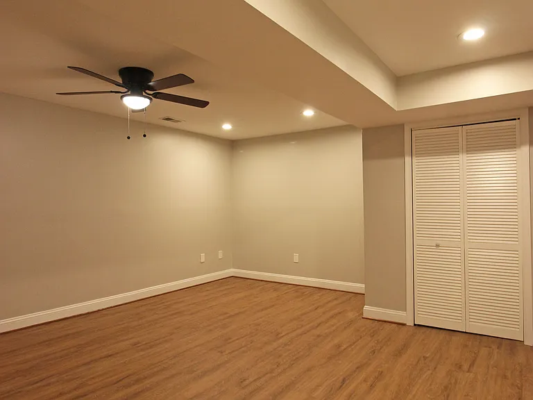 4427 Holly Ave — Photo 13