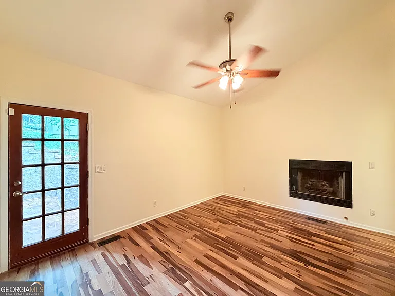1012 Berne St SE — Photo 20