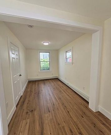 5th image of 712-714 Warren St