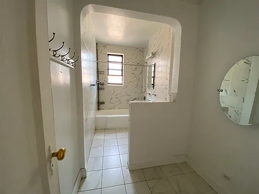 Rented by Contact Realty | media 5