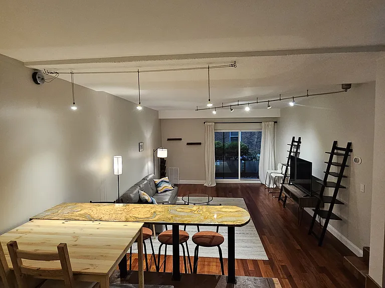 57 Broadlawn Park #11 — Photo 6