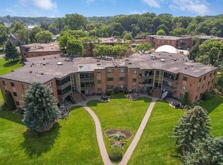 5420 Three Points Blvd APT 226, Mound, MN 55364