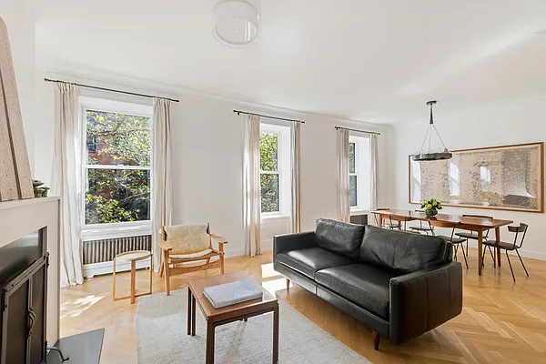 Sold by Real Direct | media 11