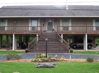 3822 River Rd, Westlake, LA 70669