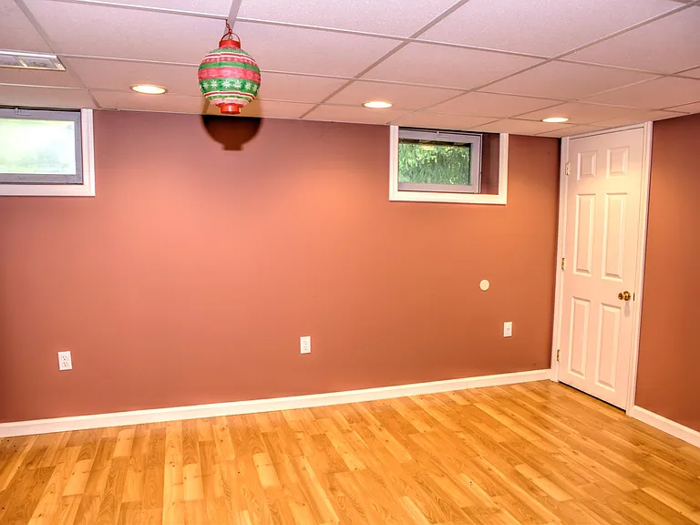 14 Taft Ct — Photo 18