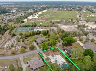 69 Club House Dr W, Freeport, FL 32439