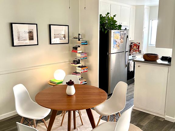 5th image of 1861 N Van Ness Ave #305