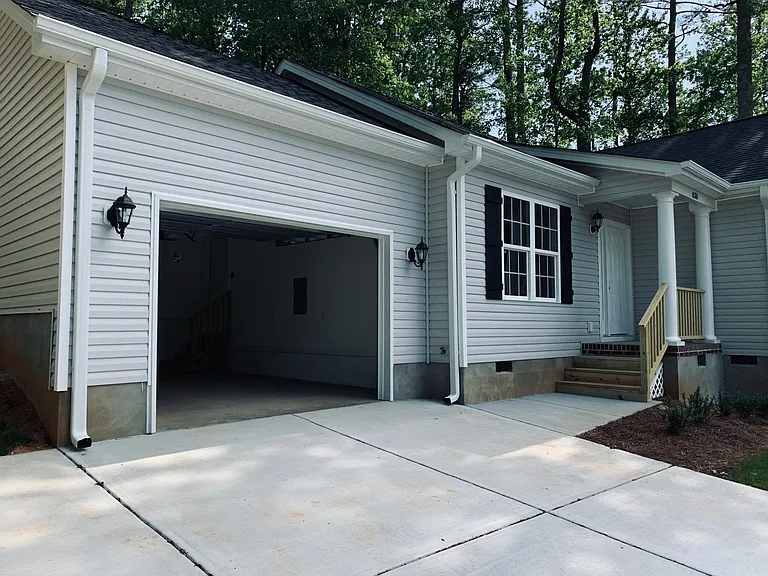 830 Eagles Nest Dr — Photo 5