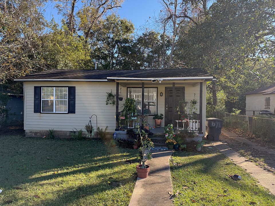 Front of home from the street.