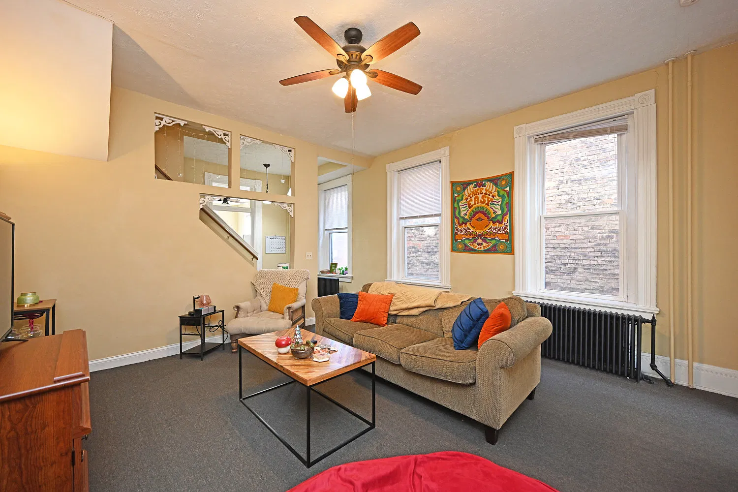 3 bed, 1500 sqft, $2,100 — Photo 3