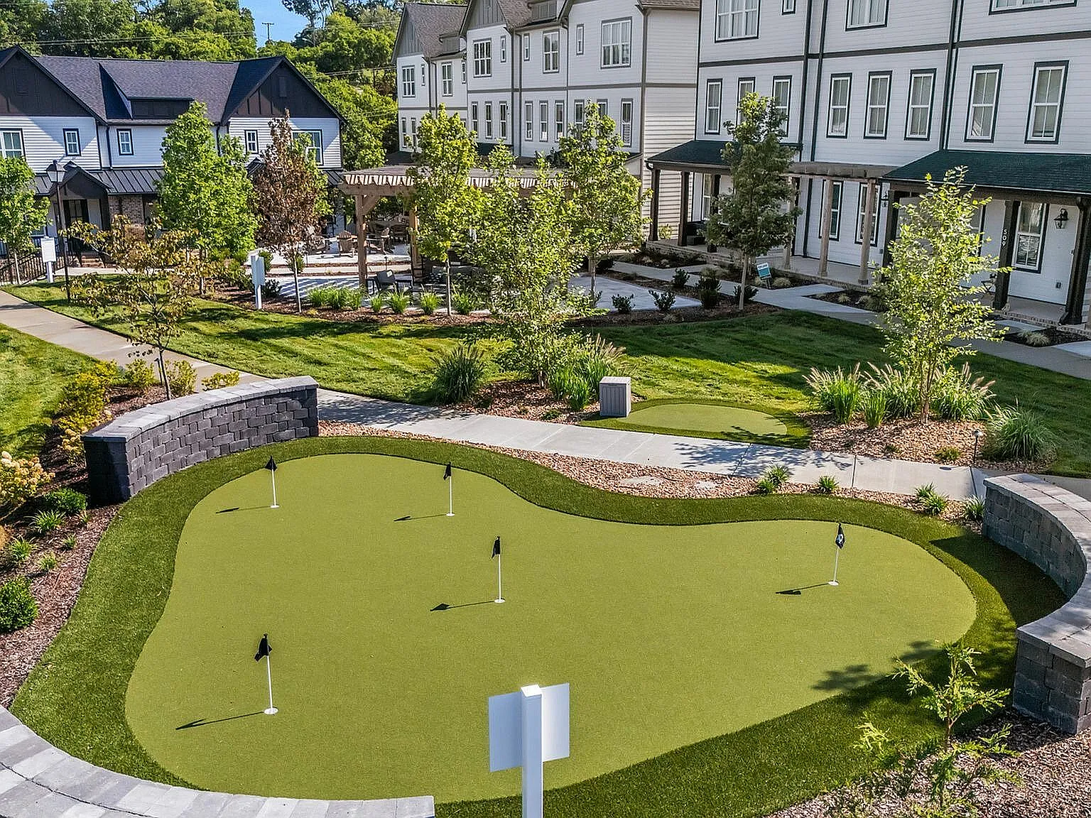 The Aria Townhomes — Photo 2
