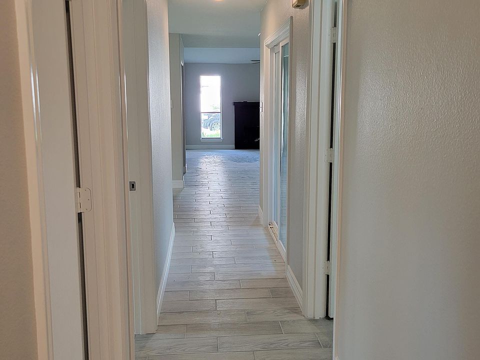 1st image of 4143 Sun Meadow Dr