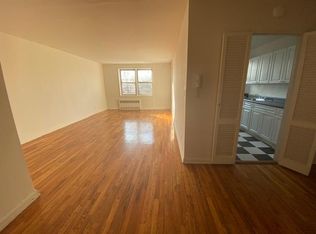 149 Pelham Rd #6, New Rochelle, NY 10805