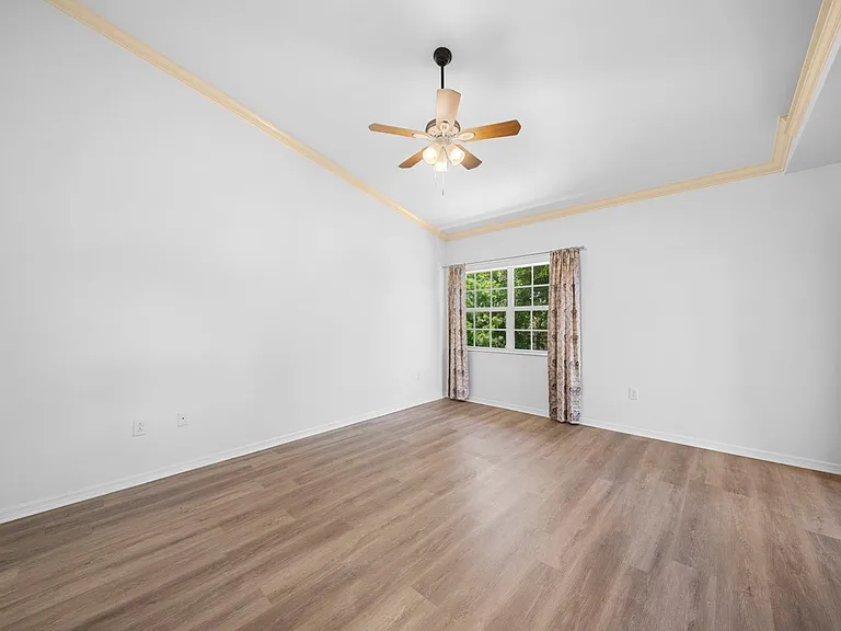 5370 Park Rd #4 — Photo 13
