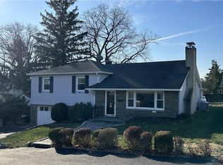 18 Regina Rd, Highland Falls, NY 10928