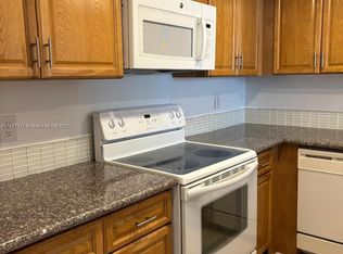 7010 NW 186th St APT 5-416, Hialeah, FL 33015