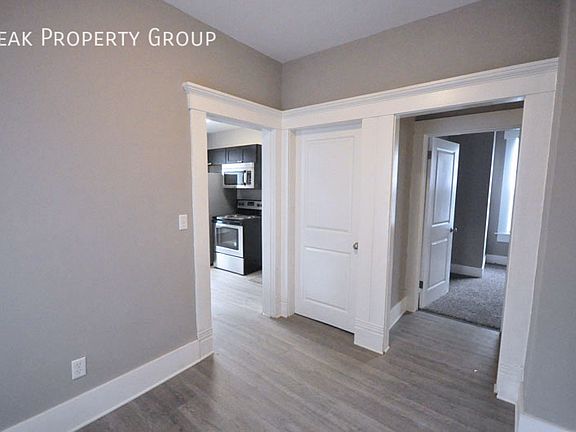 4th image of 126 E 6th Ave