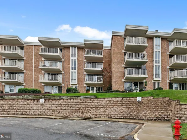 2631 Fort Farnsworth Rd #275, Alexandria, VA 22303