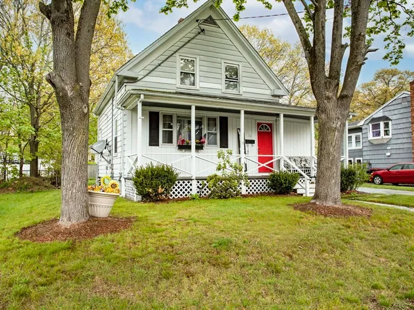 18 Miller Ave, Brockton, MA 02302