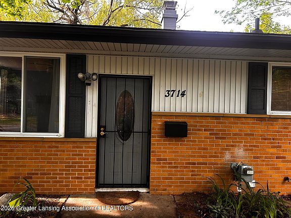 2nd image of 3714 Sumpter St