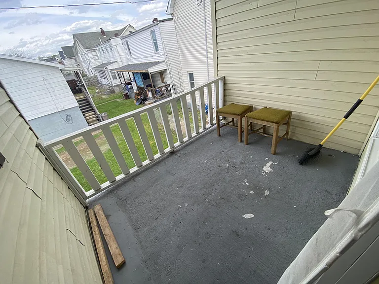 112 E 4th St #112 — Photo 5