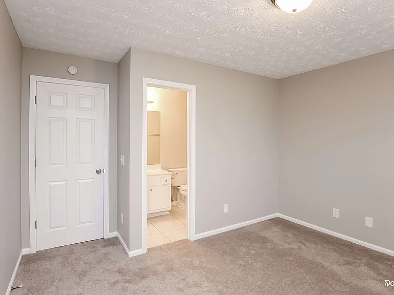 2454 Canary Ct — Photo 11